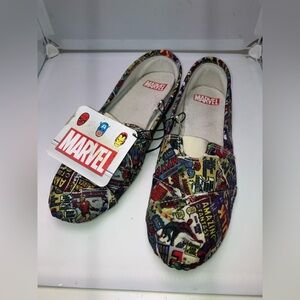 NWT Marvel Women's Comic Print Shoes size M 7/8